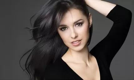 Carolyn Aronson Introduces Exciting New Haircare Line